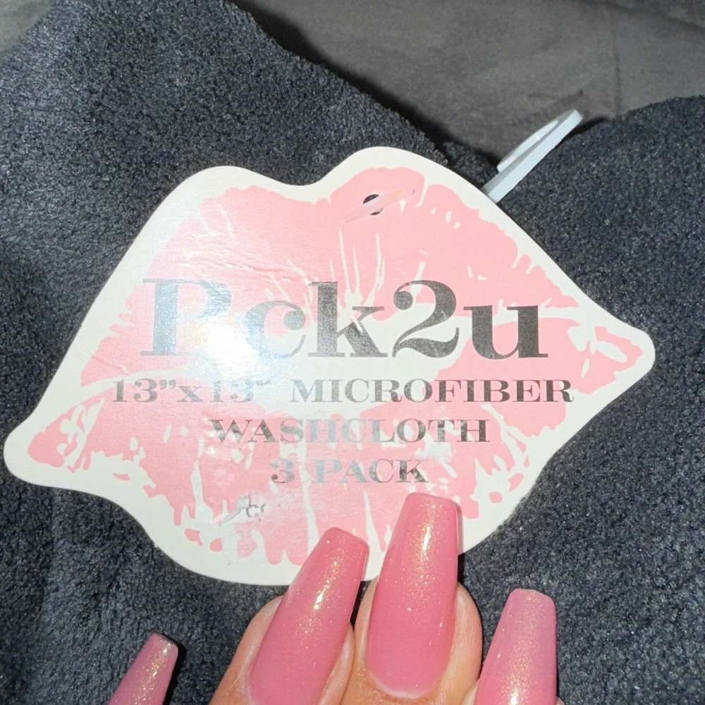 NWT | MakeUp Eraser Black Wash Cloth Set - Picture 2 of 3